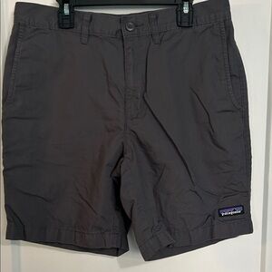 Patagonia Men's Charcoal Flat Front Shorts sz:30
